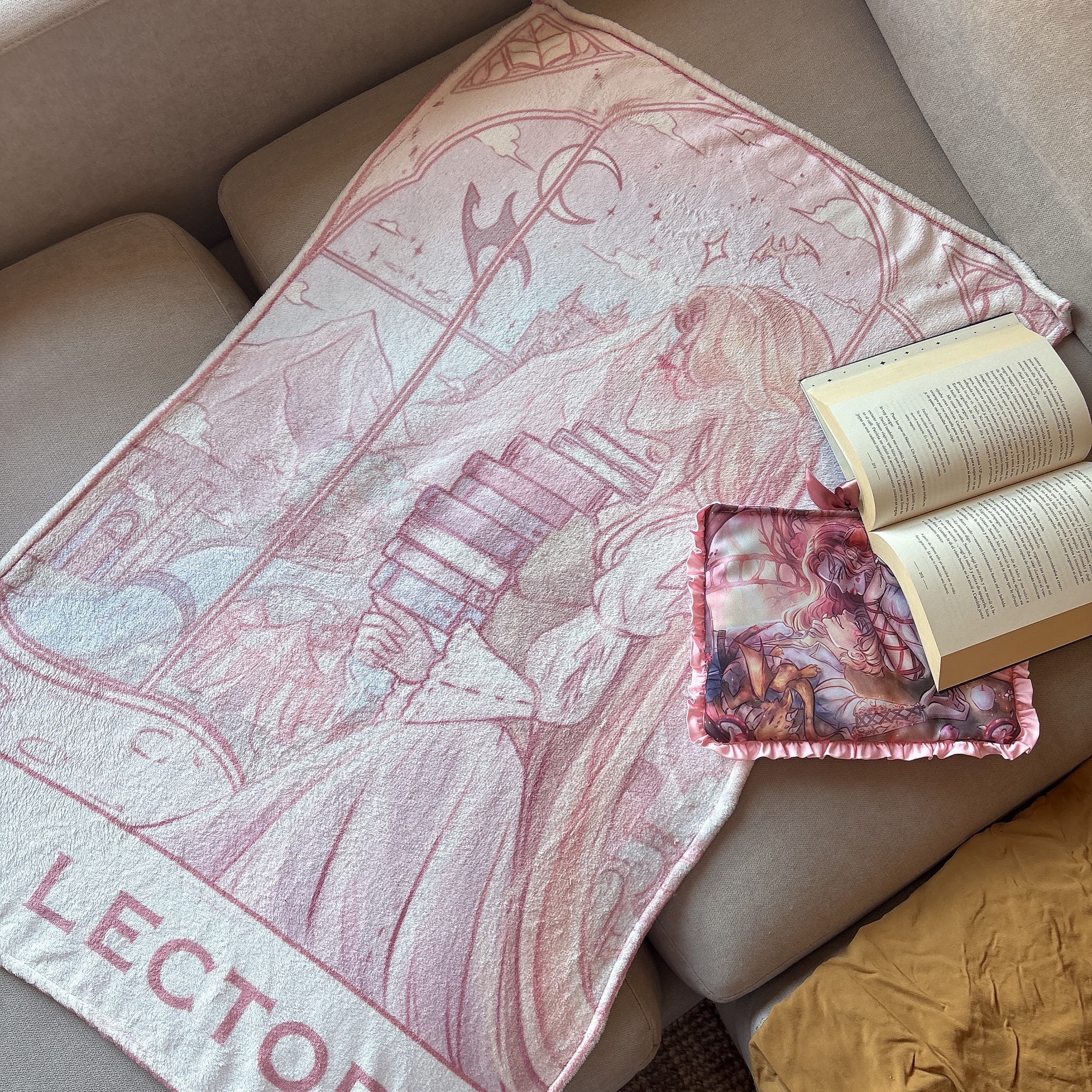 PREORDER -Pack lector : Caja de merch literaria, Romantasy reading club. - Imagen 11