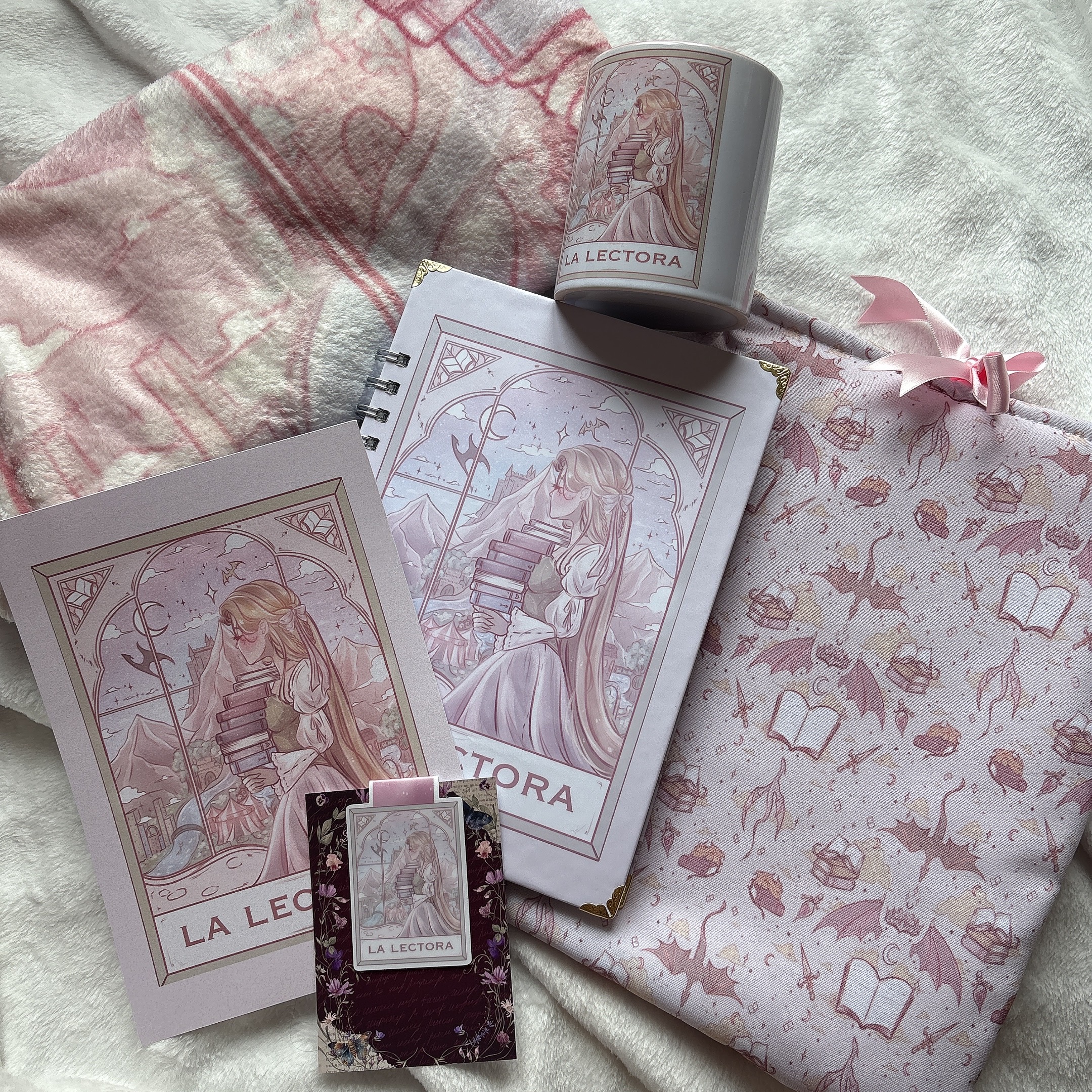 PREORDER -Pack lector : Caja de merch literaria, Romantasy reading club. - Imagen 7