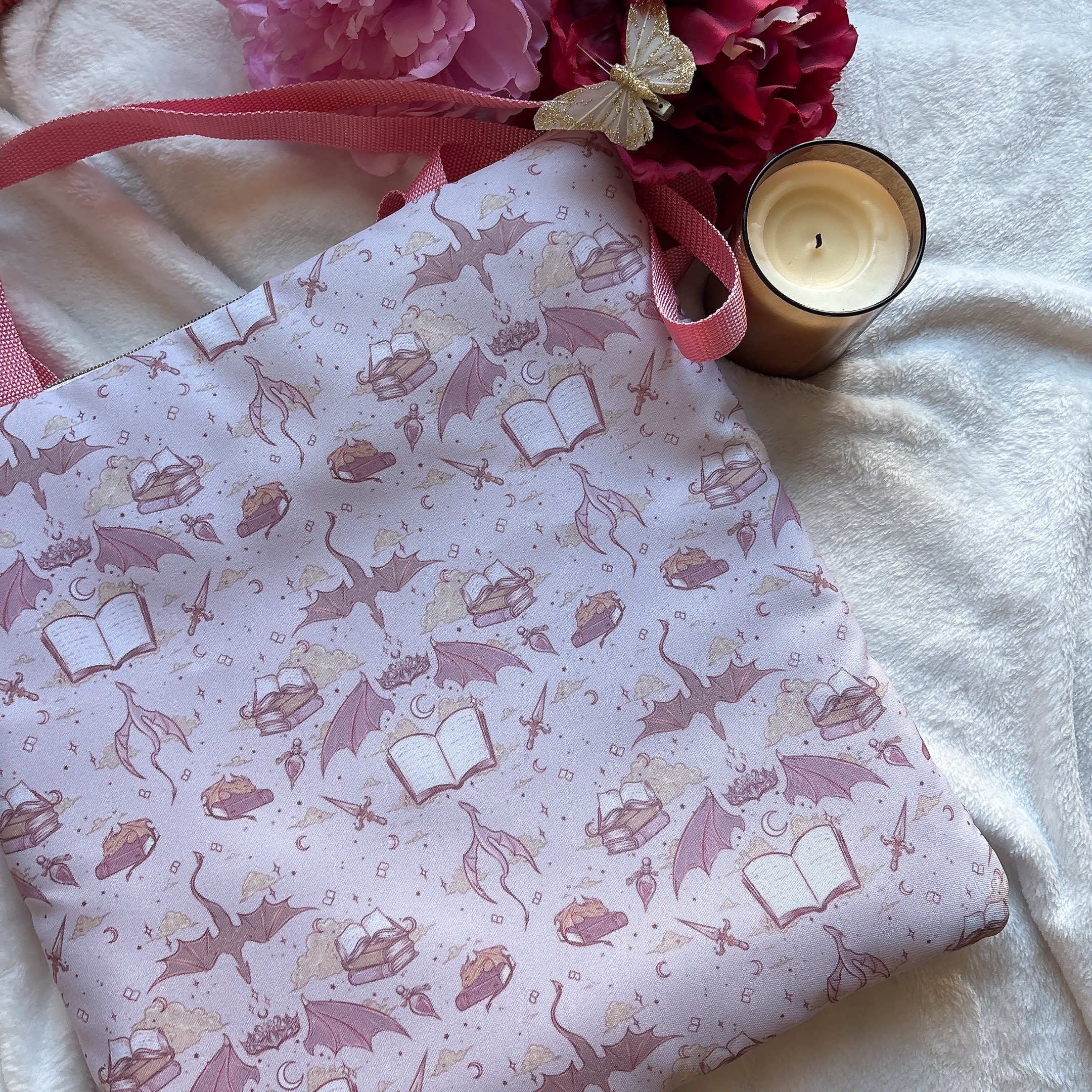 EN STOCK: Fundas de libro, de solapa y totebags all-over. - Imagen 13