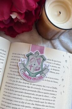 Tommen College - magnetic bookmark.