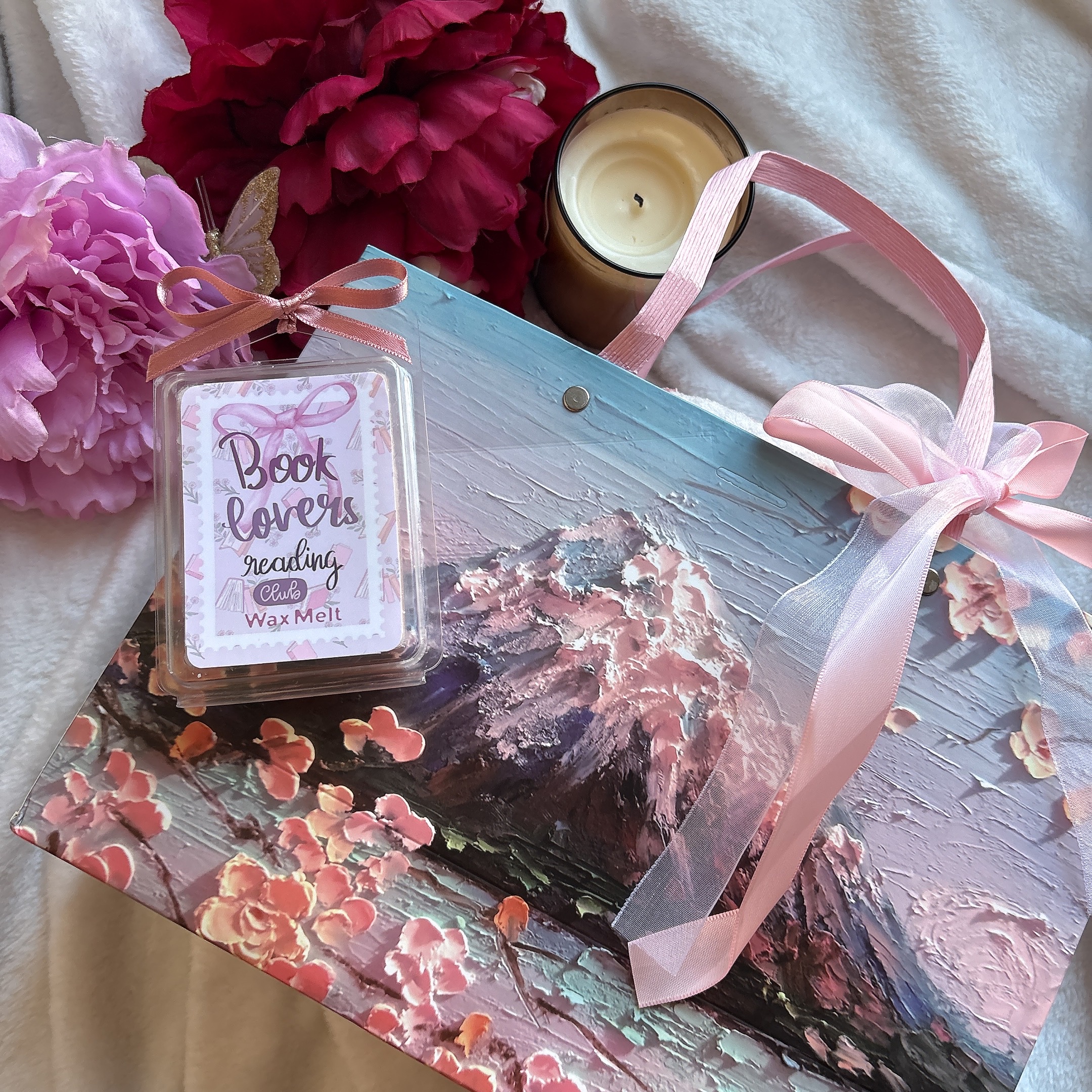 PREORDER -Pack lector : Caja de merch literaria, Romantasy reading club.