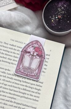 Romantasy book club - Glitter magnetic bookmark.