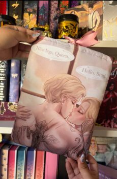 PREORDER ''Nice legs, Nice everything'' Saving 6 booksleeve.