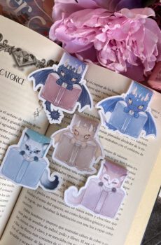 Bookish magical creatures - Magnetic bookmarks,